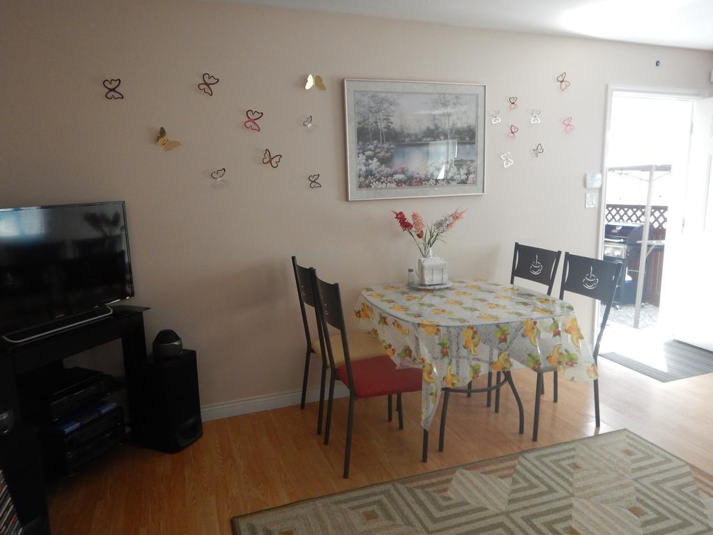 Clean And Quiet 2 Bdr 2 Bthr Private Entrance Entire Guests Suite Near Coquitlam Center Mall And Skytrain المظهر الخارجي الصورة